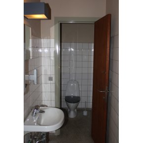 Personaletoilet i k�lder