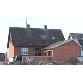 Ejendommen set bagfra